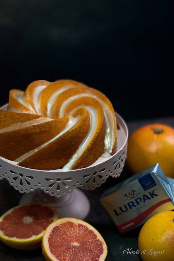 Bundt cake al pompelmo rosa