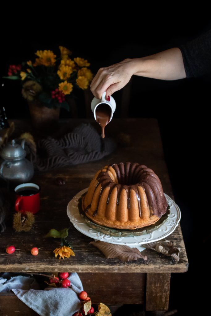 Ciambella bicolore abbraccio